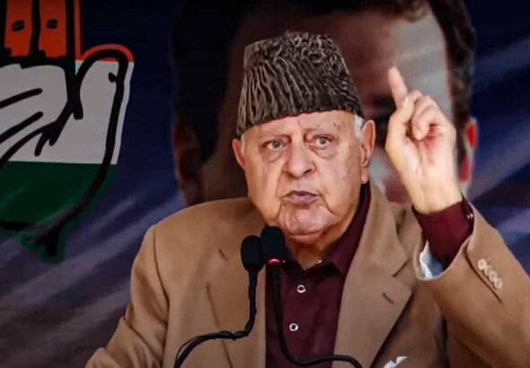 Attack on Farooq Abdullah in Jammu – Former J&K CM Escapes Unhurt